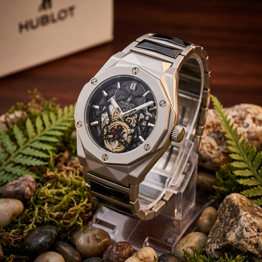 Two Tone Prism Chain Strapped Black Hologram Dial Hublot Watch