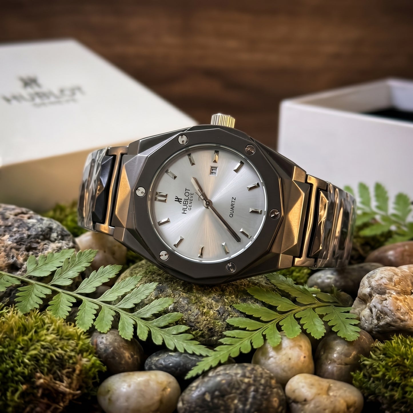 Dark Brown Prism Chain Strapped Silver Hologram Dial Hublot Watch